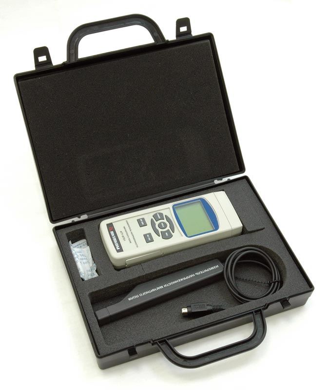 Измеритель магнитной индукции АТТ-8701 - в кейсе для переноски