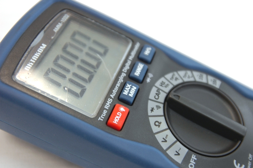 Мультиметр цифровой АММ-1032 - ЖКИ и кнопки управления