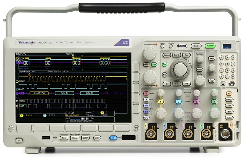 Цифровой осциллограф с анализатором спектра MDO3054 - вид спереди