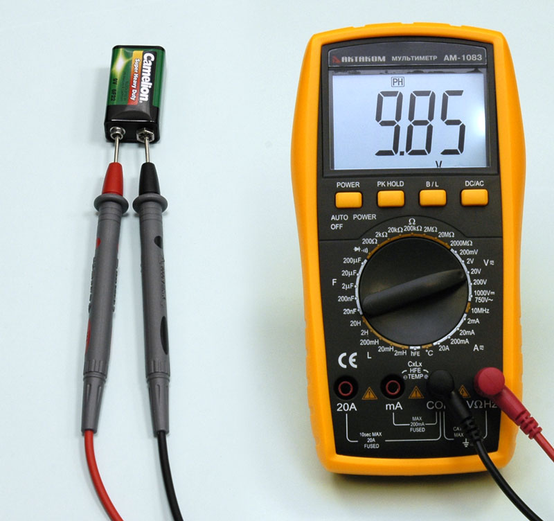 Мультиметр цифровой АМ-1083 - Измерение напряжения постоянного тока